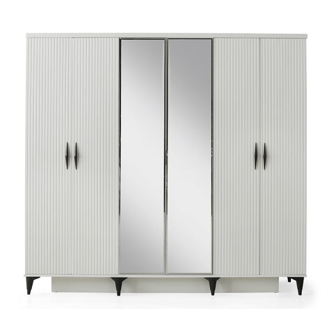 Гардероб Ладин