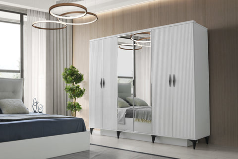 Гардероб Ладин