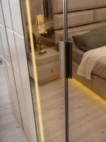 Гардероб Петра