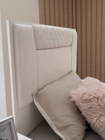 Младежка стая URAS